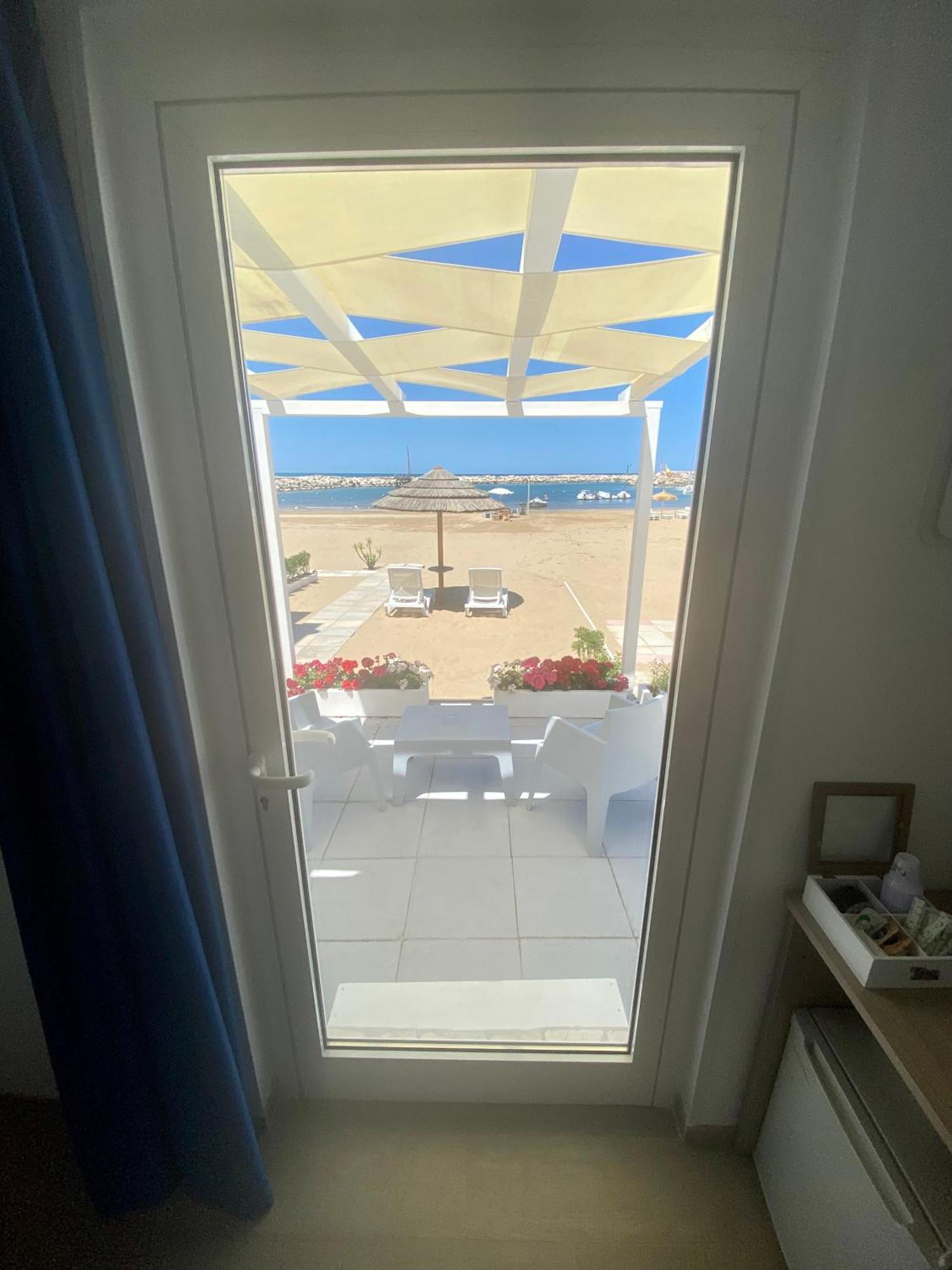 Marina Bay Beach Suites Peschici Exteriér fotografie